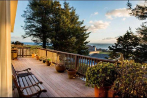 Whitewater Ocean Views, Walk to Beach, Family Friendly